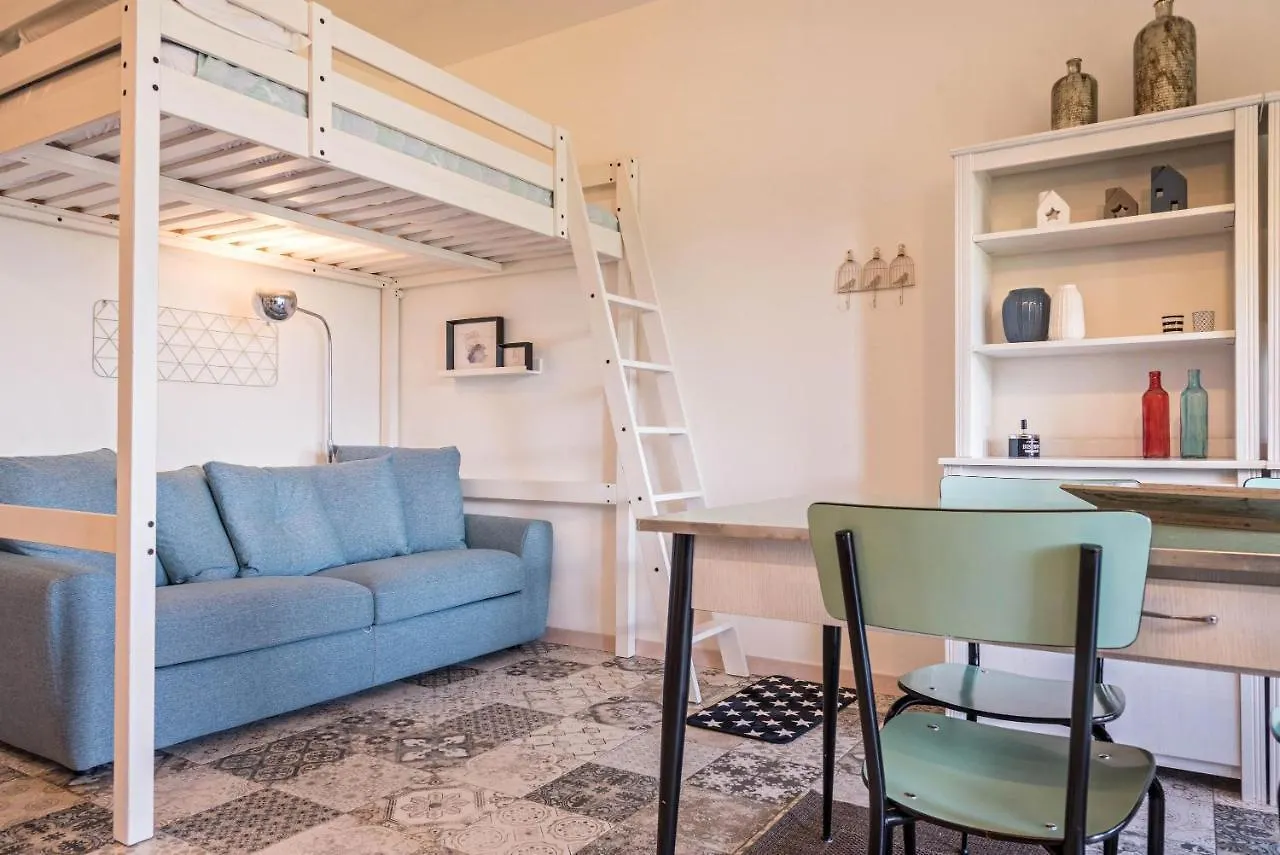 Apartment House Samantha Lago Maggiore Laveno-Mombello Italy